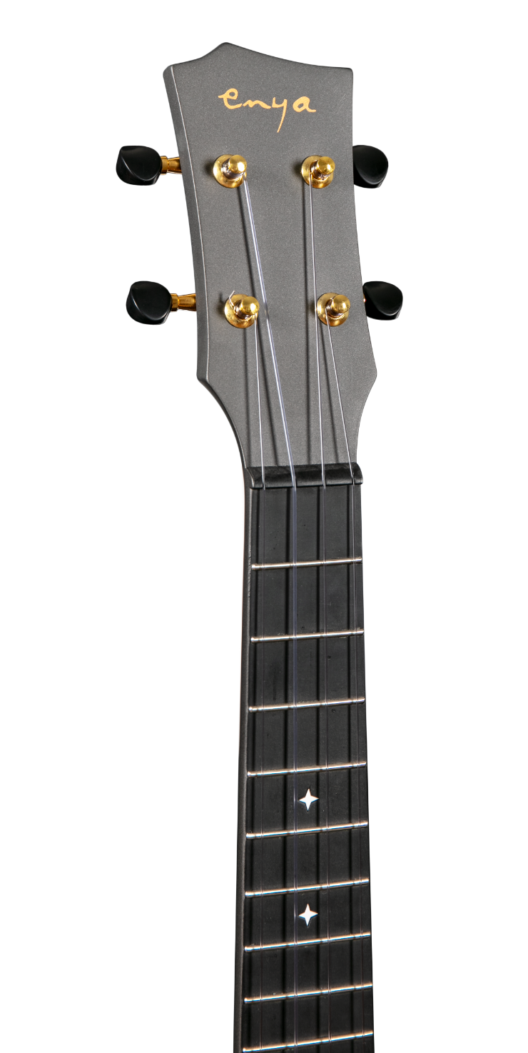 ENYA NOVA UE Pro Black – elektroakustyczne ukulele tenorowe z włókna węglowego i systemem AcousticPlus