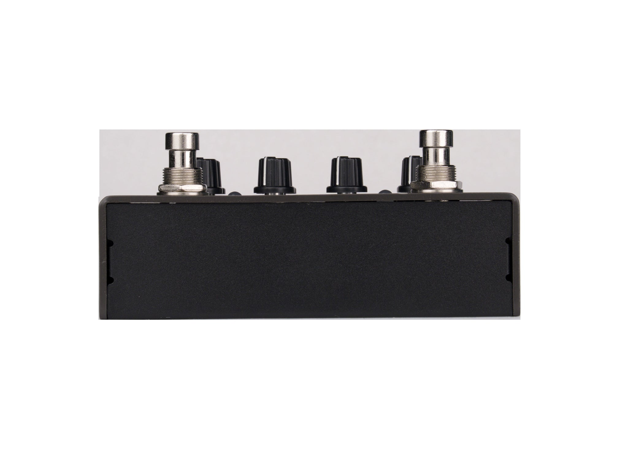 SONICAKE Thump QDS-09 – analogowy high-gain distortion z Boost i Noise Gate