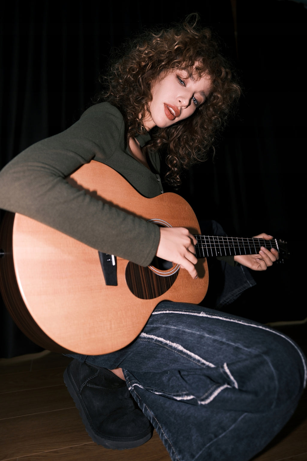 Enya EA-X1 PRO MAX - Natural gitara akustyczna HPL z litym topem zestaw