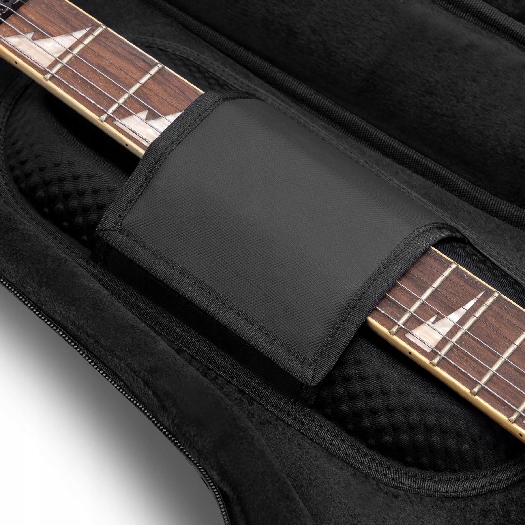 Music Area F-EG-BLK pokrowiec na gitarę elektryczną z ochroną 25 mm