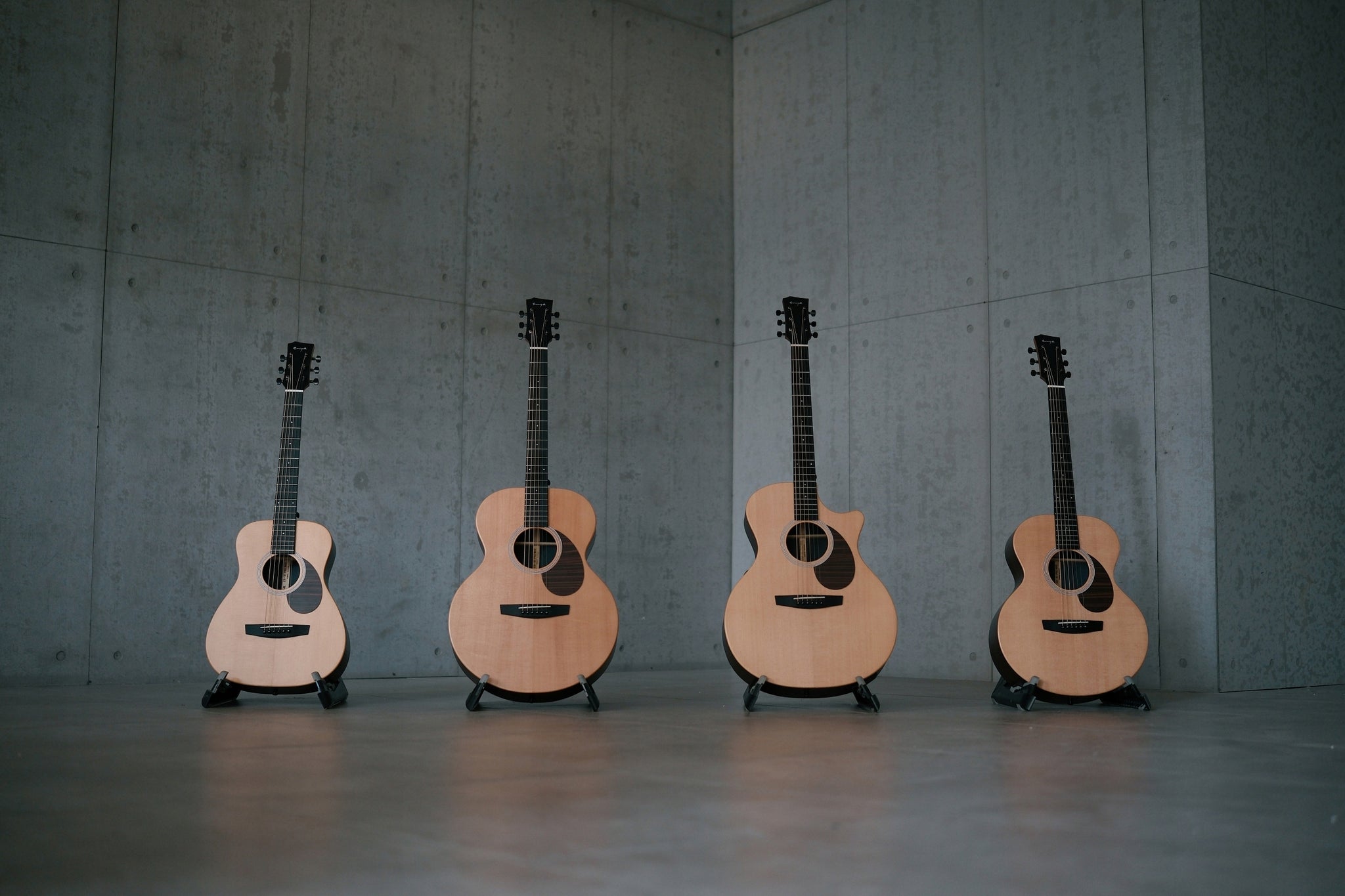 ENYA EGA-X1 PRO MAX Natural gitara akustyczna HPL z litym topem zestaw